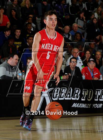 Thumbnail 3 in Moreau Catholic vs. Mater Dei (MaxPreps Holiday Classic) photogallery.