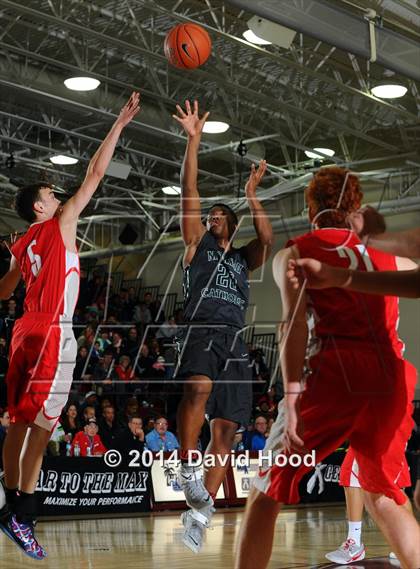 Thumbnail 3 in Moreau Catholic vs. Mater Dei (MaxPreps Holiday Classic) photogallery.