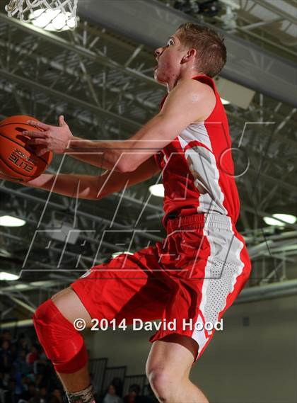 Thumbnail 2 in Moreau Catholic vs. Mater Dei (MaxPreps Holiday Classic) photogallery.