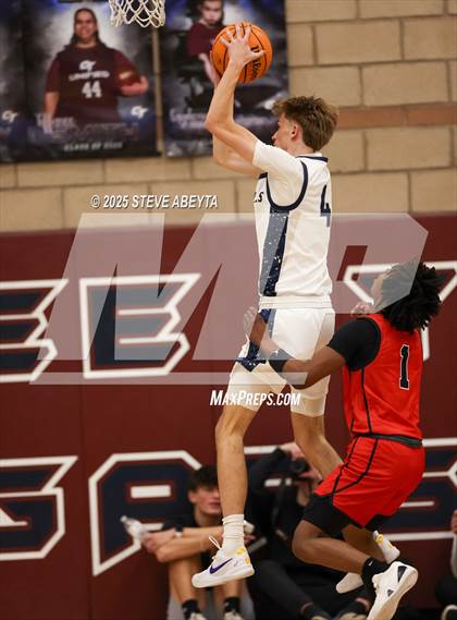 Thumbnail 2 in Eaglecrest @ Cherokee Trail photogallery.