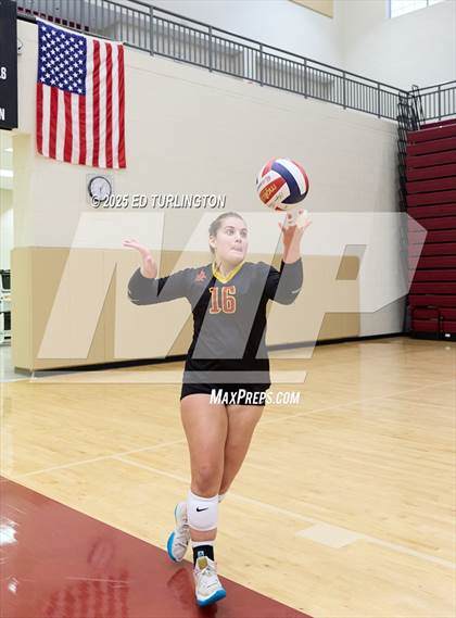 Thumbnail 3 in Walker @ Lassiter photogallery.
