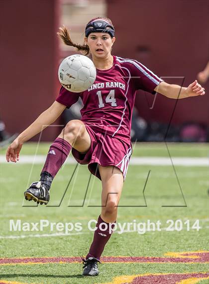 Thumbnail 3 in Cinco Ranch vs Seven Lakes ( 5A Region 3 Final ) photogallery.
