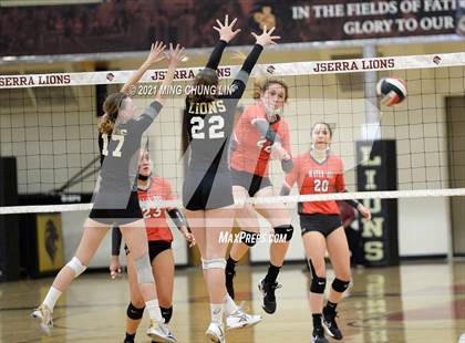 Thumbnail 1 in Mater Dei @ JSerra Catholic photogallery.