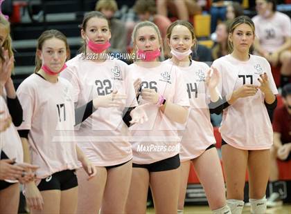 Thumbnail 3 in Mater Dei @ JSerra Catholic photogallery.