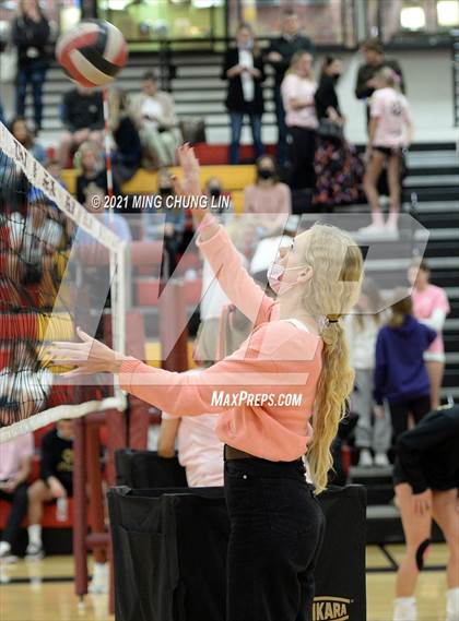 Thumbnail 2 in Mater Dei @ JSerra Catholic photogallery.