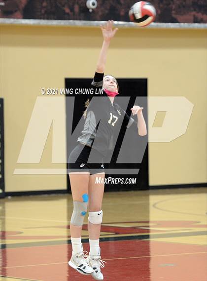 Thumbnail 3 in Mater Dei @ JSerra Catholic photogallery.