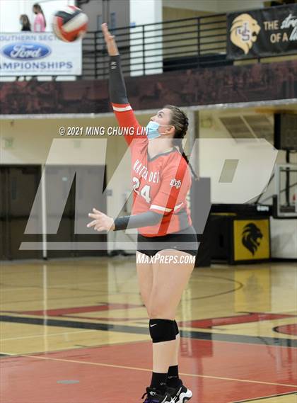 Thumbnail 1 in Mater Dei @ JSerra Catholic photogallery.