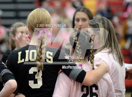 Thumbnail 1 in Mater Dei @ JSerra Catholic photogallery.