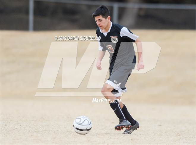null - Photo 01
