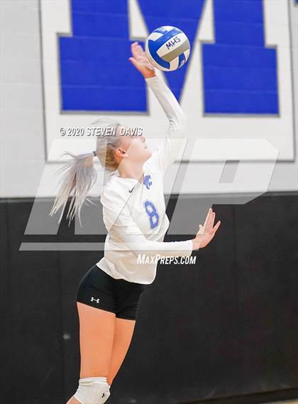 Thumbnail 2 in Youngker @ Mesquite photogallery.