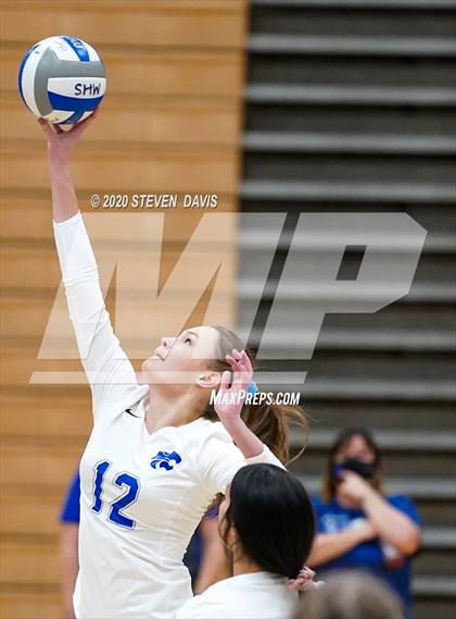 Thumbnail 1 in Youngker @ Mesquite photogallery.