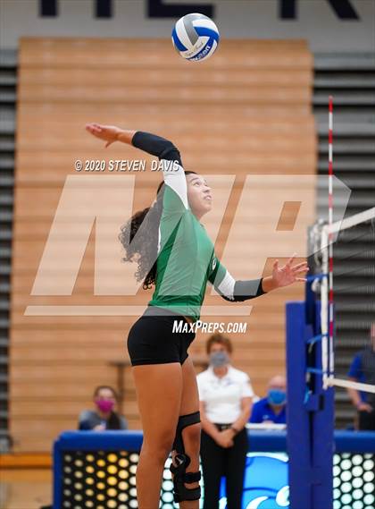 Thumbnail 3 in Youngker @ Mesquite photogallery.
