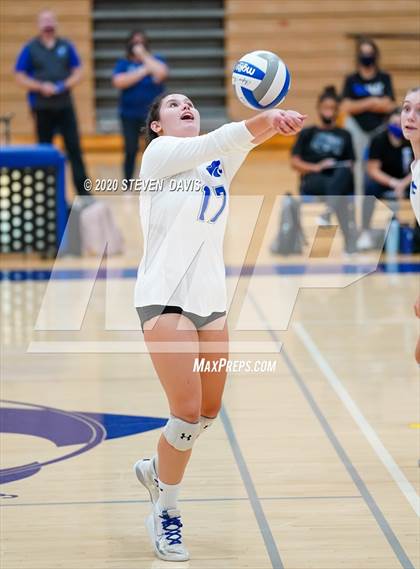 Thumbnail 3 in Youngker @ Mesquite photogallery.