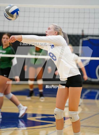 Thumbnail 2 in Youngker @ Mesquite photogallery.