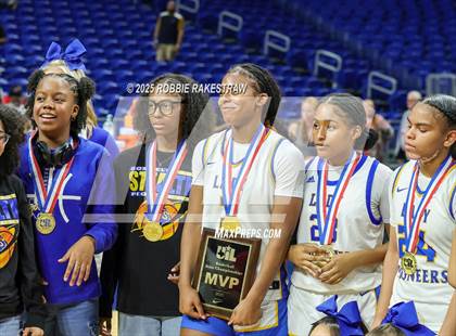 Thumbnail 1 in Boswell vs. Fort Bend Hightower (UIL 6A Basketball Division II Final Medal Ceremony) photogallery.