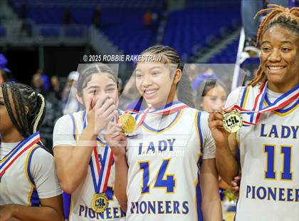 Thumbnail 3 in Boswell vs. Fort Bend Hightower (UIL 6A Basketball Division II Final Medal Ceremony) photogallery.