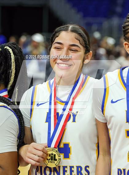 Thumbnail 2 in Boswell vs. Fort Bend Hightower (UIL 6A Basketball Division II Final Medal Ceremony) photogallery.