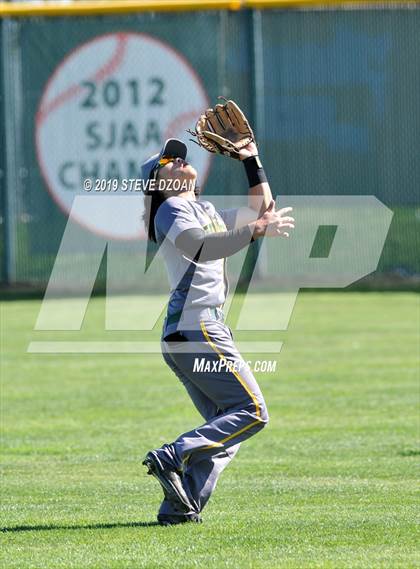 Thumbnail 1 in Antioch vs Tracy photogallery.