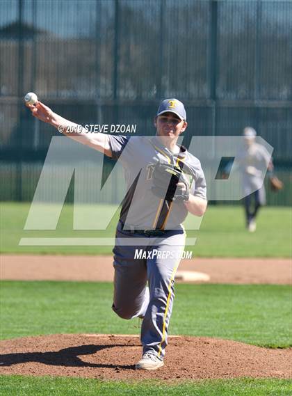 Thumbnail 1 in Antioch vs Tracy photogallery.