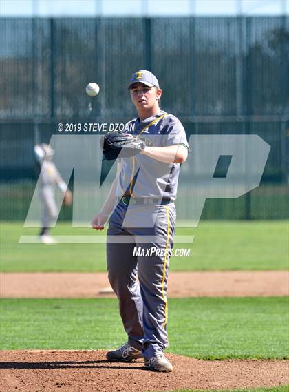 Thumbnail 2 in Antioch vs Tracy photogallery.
