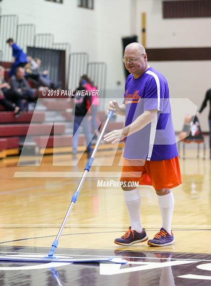 Thumbnail 1 in Danville vs. Bloomsburg (First Columbia Bank Holiday Classic) photogallery.