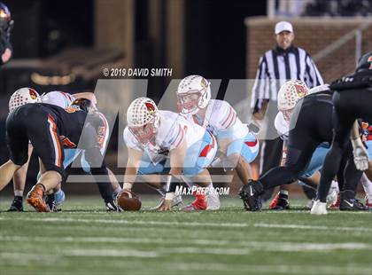 Thumbnail 3 in Webb City vs. Platte County (MSHSAA Class 4 Championship) photogallery.