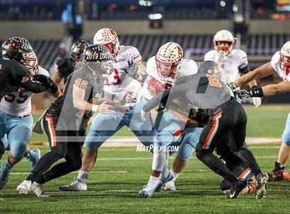 Thumbnail 2 in Webb City vs. Platte County (MSHSAA Class 4 Championship) photogallery.