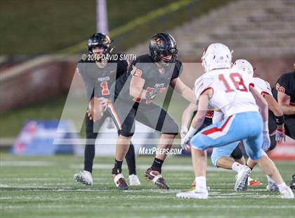 Thumbnail 3 in Webb City vs. Platte County (MSHSAA Class 4 Championship) photogallery.