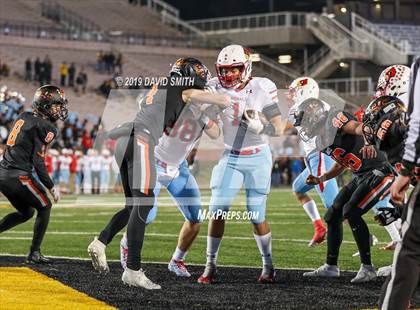 Thumbnail 1 in Webb City vs. Platte County (MSHSAA Class 4 Championship) photogallery.