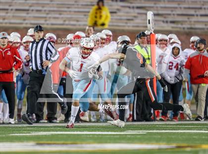 Thumbnail 1 in Webb City vs. Platte County (MSHSAA Class 4 Championship) photogallery.