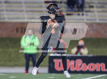Thumbnail 3 in Webb City vs. Platte County (MSHSAA Class 4 Championship) photogallery.