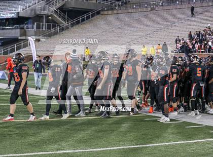 Thumbnail 3 in Webb City vs. Platte County (MSHSAA Class 4 Championship) photogallery.