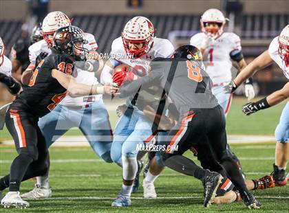 Thumbnail 3 in Webb City vs. Platte County (MSHSAA Class 4 Championship) photogallery.