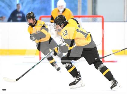 Thumbnail 2 in JV: Upland Country Day @ Kent photogallery.