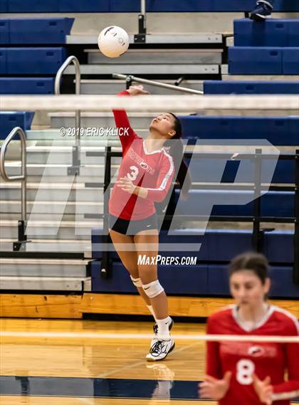 Thumbnail 2 in Carrollwood Day vs. Land O' Lakes (Bishop McLaughlin JV Tournament) photogallery.