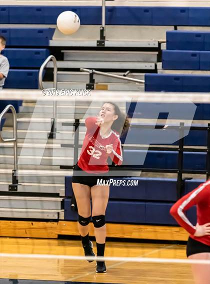 Thumbnail 2 in Carrollwood Day vs. Land O' Lakes (Bishop McLaughlin JV Tournament) photogallery.