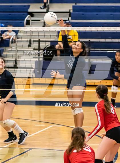 Thumbnail 2 in Carrollwood Day vs. Land O' Lakes (Bishop McLaughlin JV Tournament) photogallery.