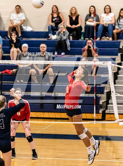 Thumbnail 3 in Carrollwood Day vs. Land O' Lakes (Bishop McLaughlin JV Tournament) photogallery.