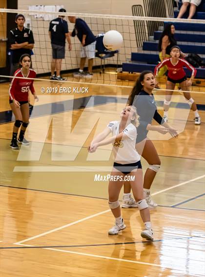 Thumbnail 3 in Carrollwood Day vs. Land O' Lakes (Bishop McLaughlin JV Tournament) photogallery.