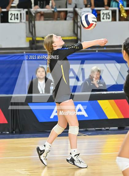 Thumbnail 2 in Phoenix Country Day vs. Trivium Prep (AIA 2A Final) photogallery.