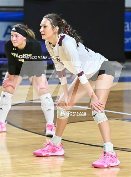 Thumbnail 3 in Phoenix Country Day vs. Trivium Prep (AIA 2A Final) photogallery.