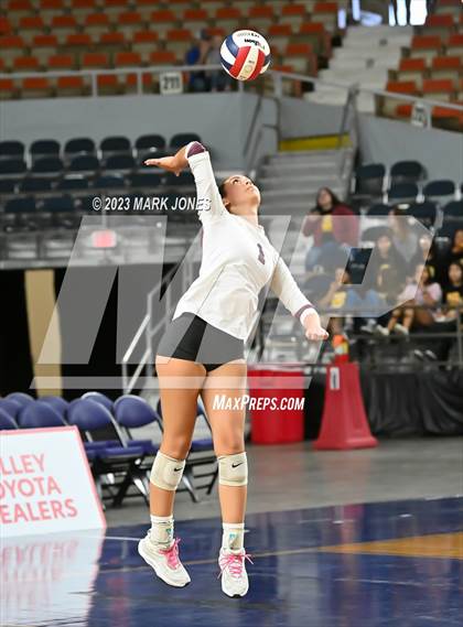 Thumbnail 2 in Phoenix Country Day vs. Trivium Prep (AIA 2A Final) photogallery.