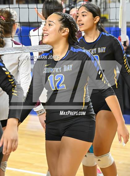 Thumbnail 2 in Phoenix Country Day vs. Trivium Prep (AIA 2A Final) photogallery.