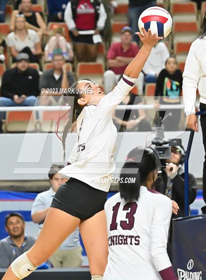 Thumbnail 2 in Phoenix Country Day vs. Trivium Prep (AIA 2A Final) photogallery.