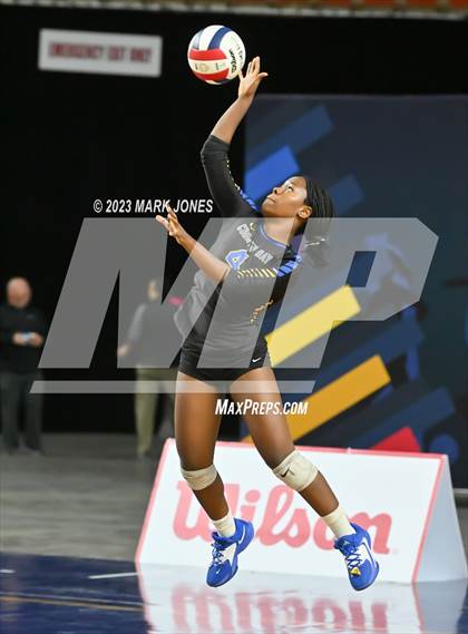 Thumbnail 1 in Phoenix Country Day vs. Trivium Prep (AIA 2A Final) photogallery.