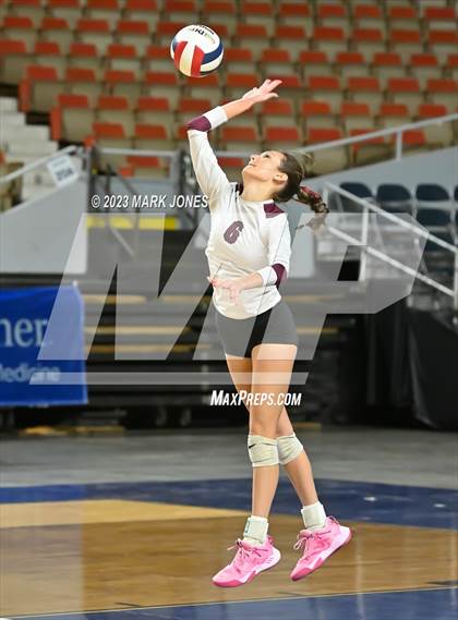 Thumbnail 3 in Phoenix Country Day vs. Trivium Prep (AIA 2A Final) photogallery.