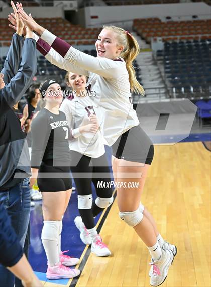 Thumbnail 3 in Phoenix Country Day vs. Trivium Prep (AIA 2A Final) photogallery.