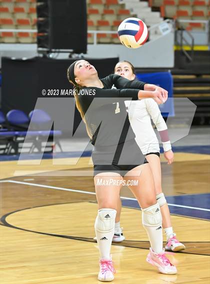 Thumbnail 3 in Phoenix Country Day vs. Trivium Prep (AIA 2A Final) photogallery.