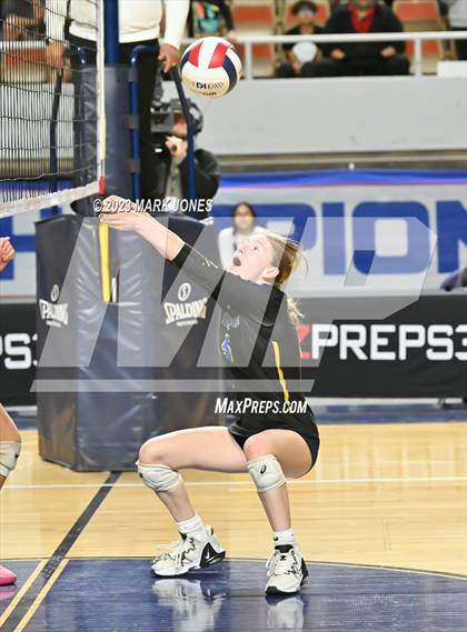 Thumbnail 3 in Phoenix Country Day vs. Trivium Prep (AIA 2A Final) photogallery.