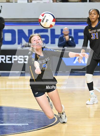 Thumbnail 3 in Phoenix Country Day vs. Trivium Prep (AIA 2A Final) photogallery.